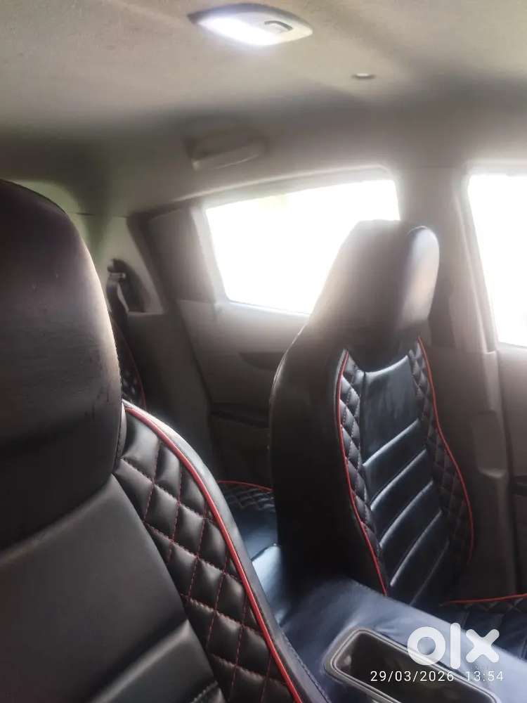 Mahindra Kuv 100 2016