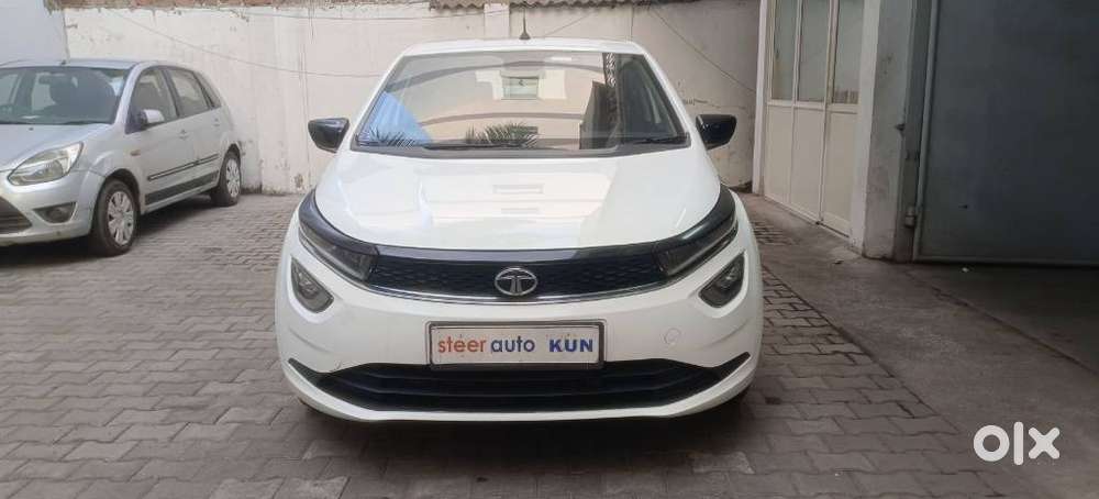 Tata Altroz Xz, 2020, Petrol