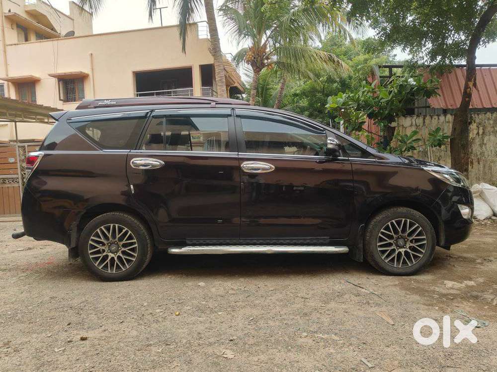 Toyota Innova Crysta 2.4 V, 2016, Diesel