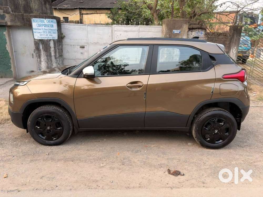 Tata Punch Accomplished Mt Sunroof, 2023, Petrol