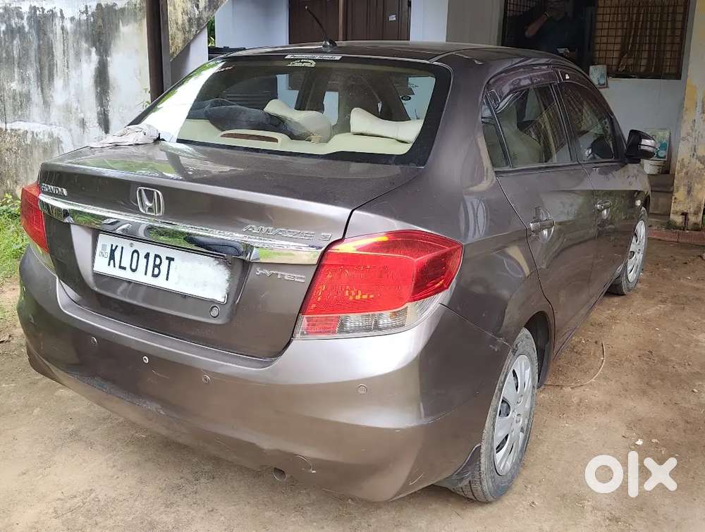 Honda Amaze 2015 Petrol Well Maintained