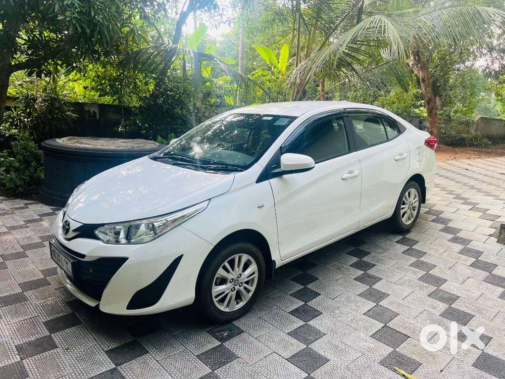 Well-maintained Single-owner Yaris  Only 15,000 Km