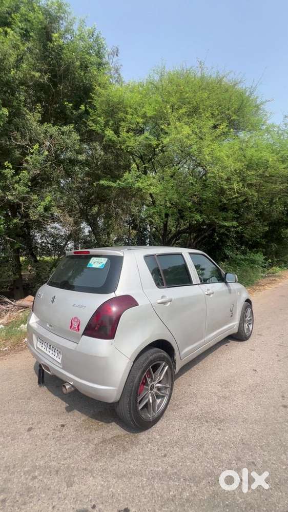 Maruti Suzuki Swift 2007 Petrol 125000 Km Driven