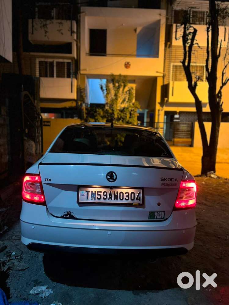 Skoda Rapid 2012