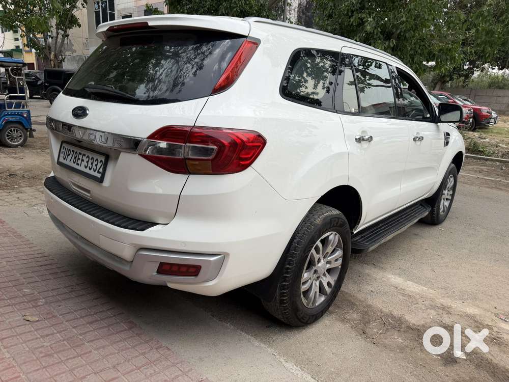 Ford Endeavour 2.2 Trend At 4x2, 2016, Diesel