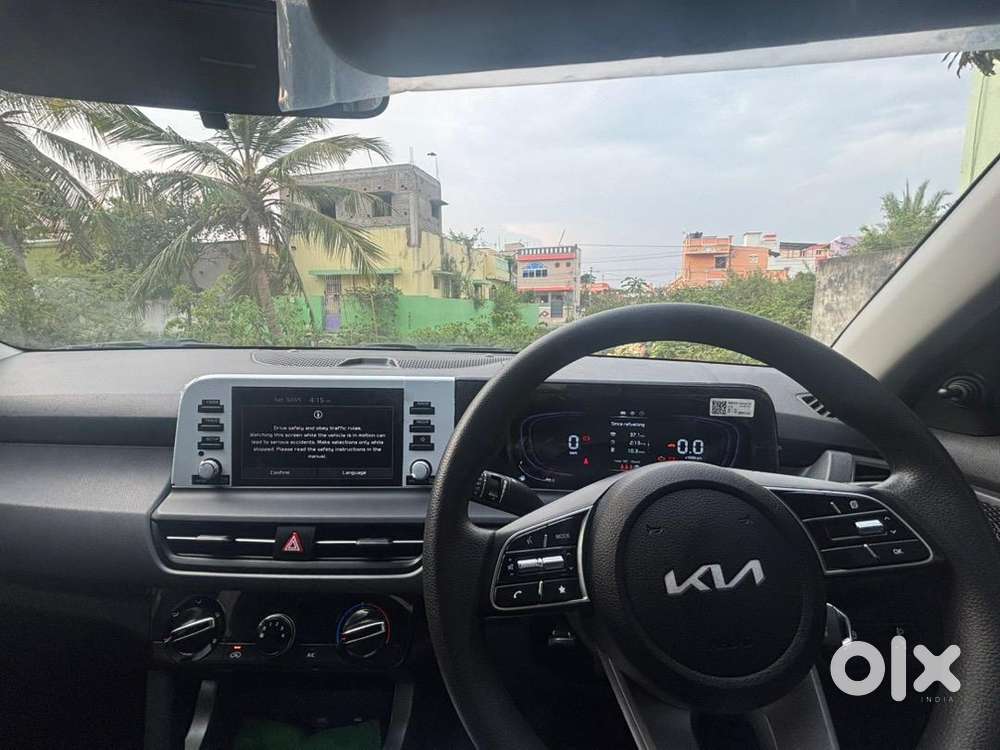 Kia Petrol Car 2025