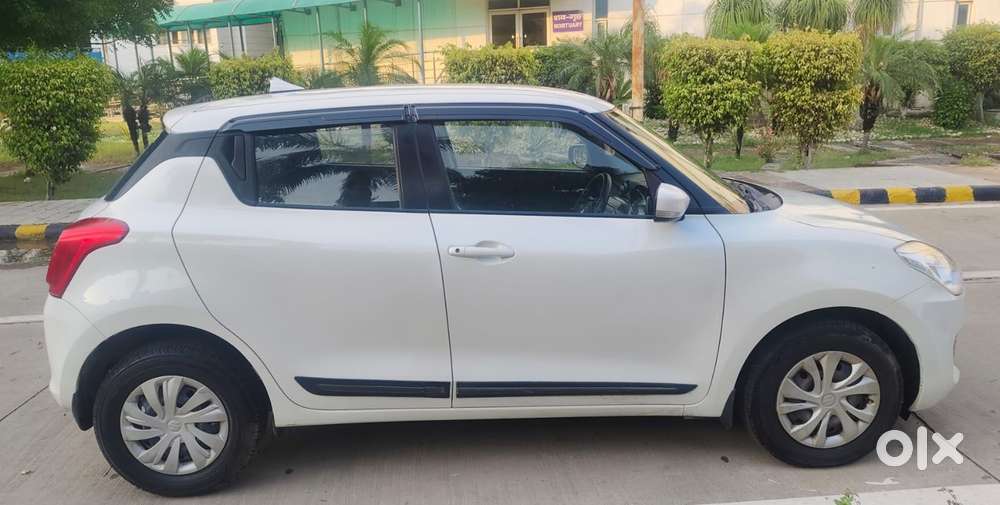 Maruti Suzuki Swift Amt Vxi, 2020, Petrol