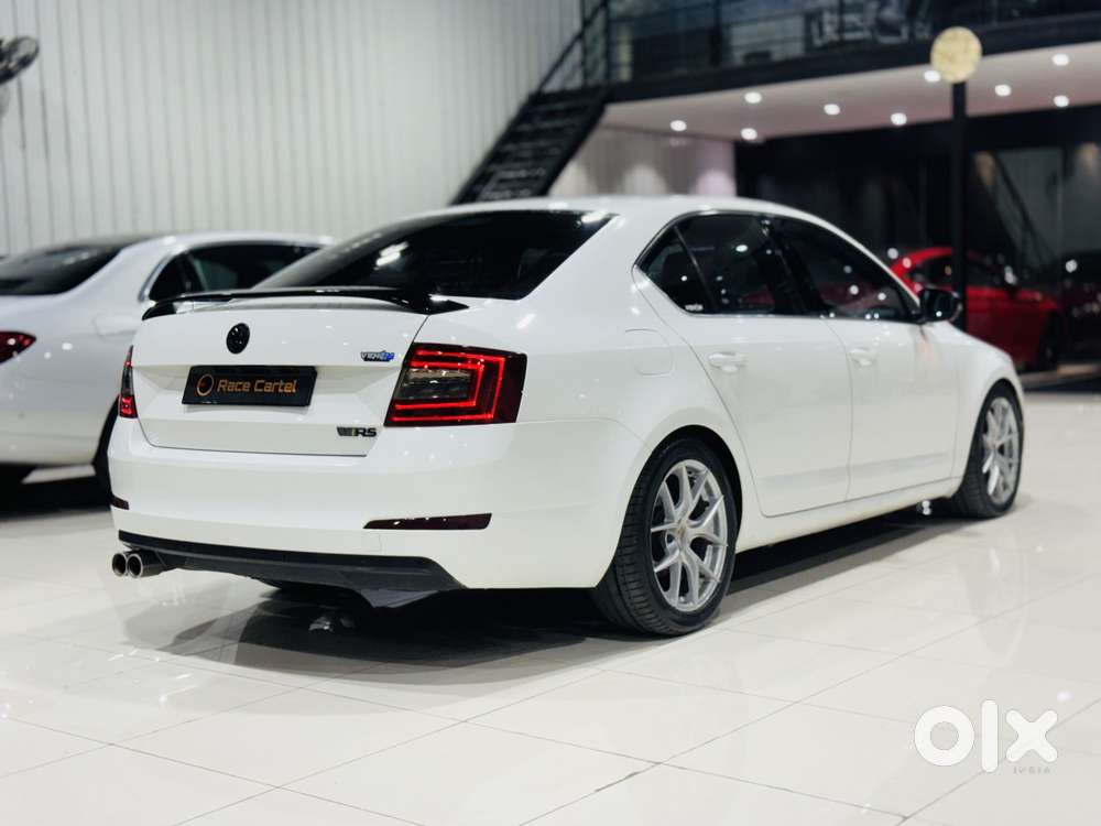 Skoda Octavia [2015-2017] 1.8 Ambition Plus Tsi At, 2015, Petrol