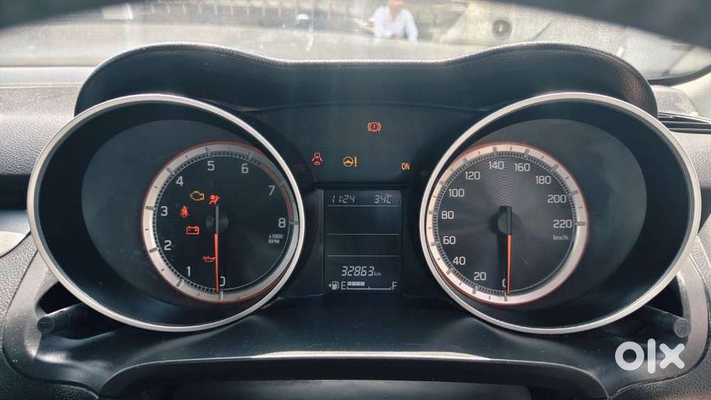 Maruti Suzuki Swift Vvt Zxi, 2022, Petrol