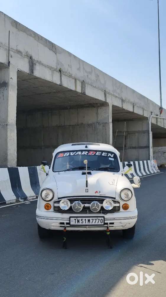 Ambassador Classic 1500 2011