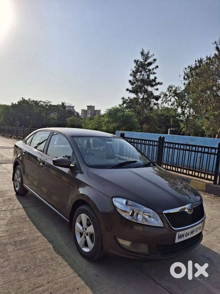 Skoda Rapid [2016-2020] 1.5 Style Plus Tdi At, 2016, Diesel