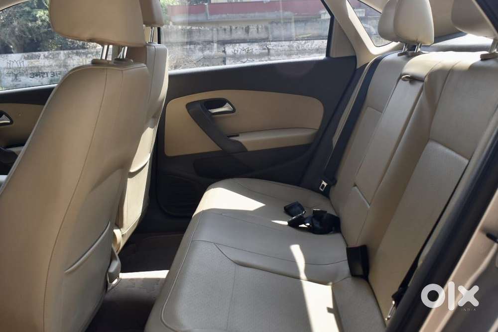 Volkswagen Vento 1.2 Tsi Highline Plus At, 2015, Petrol
