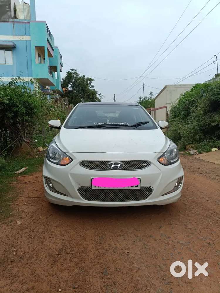 Hyundai Verna Fluidic Petrol 2012