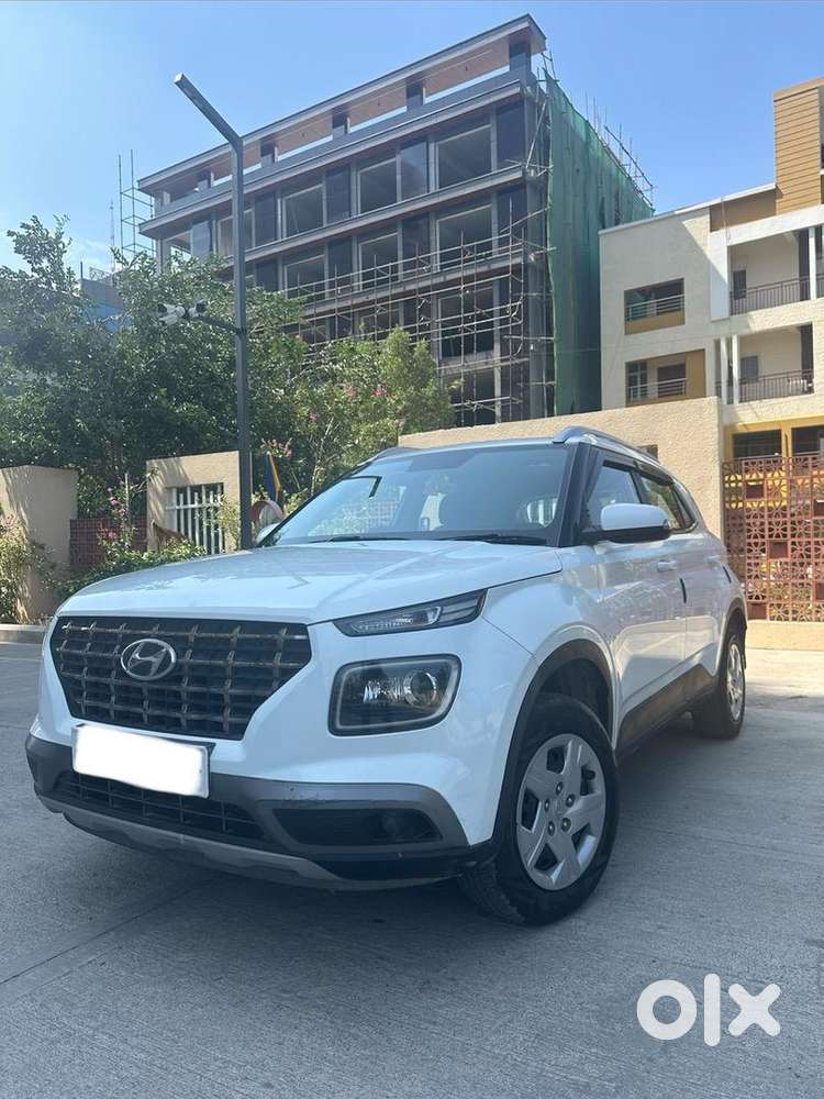 Hyundai Venue Petrol 2021