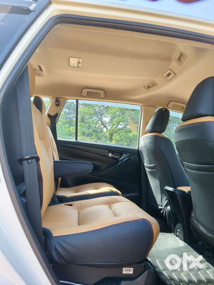 Toyota Innova Crysta 2.4 G Mt, 2022, Diesel