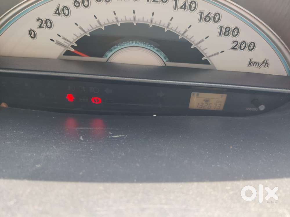 Toyota Etios Liva 2011-2012 G, 2011, Petrol