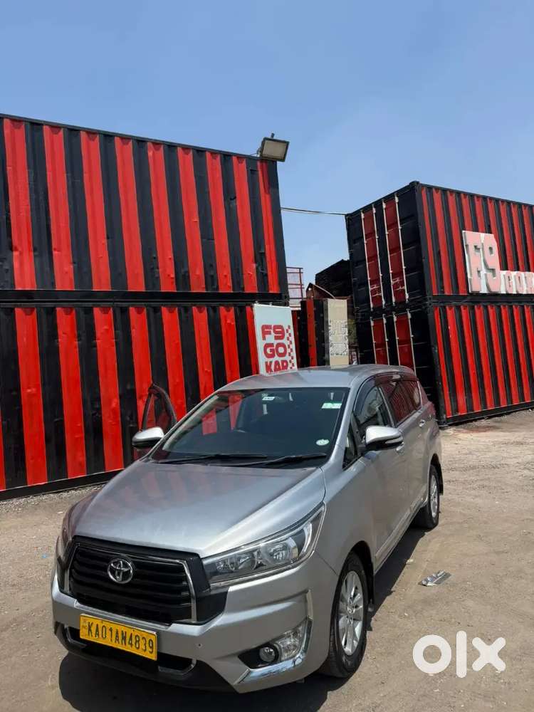 Innova Crysta 2023