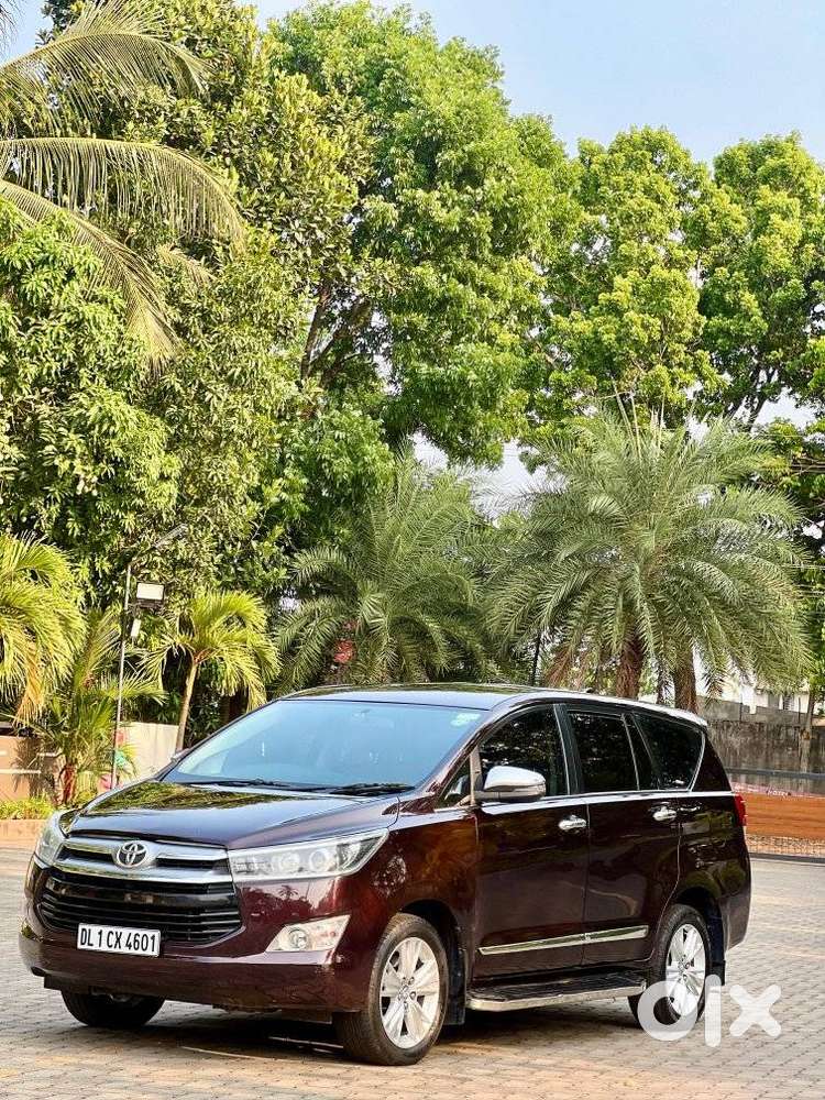 Toyota Innova Crysta 2.8z Automatic, 2017, Diesel