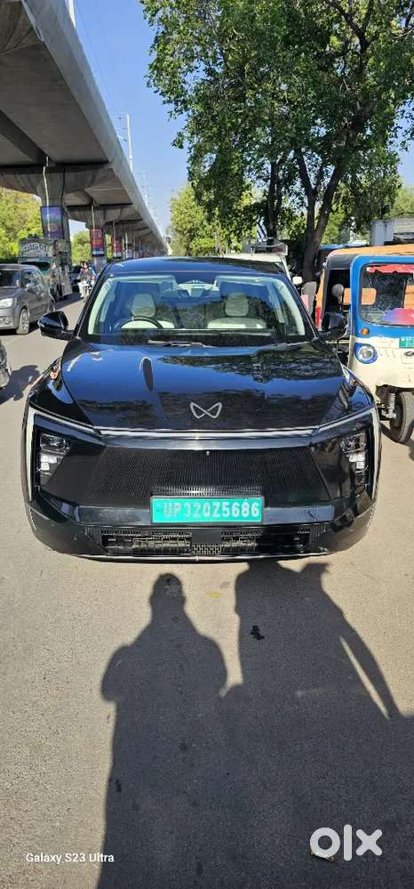 Mahindra Xev 9e Top Model November 2025 Electric 4000 Km Driven