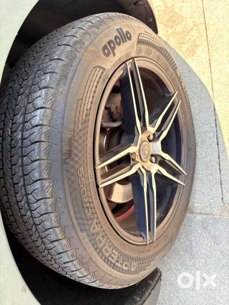 Mahindra Marazzo M4 8str, 2020