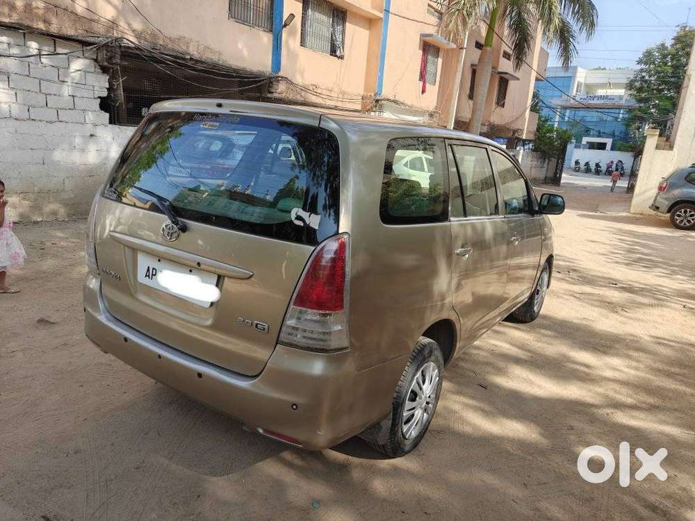 Toyota Innova 2004-2011 2.0 G (petrol) 8 Seater Bs Iv, 2009, Petrol