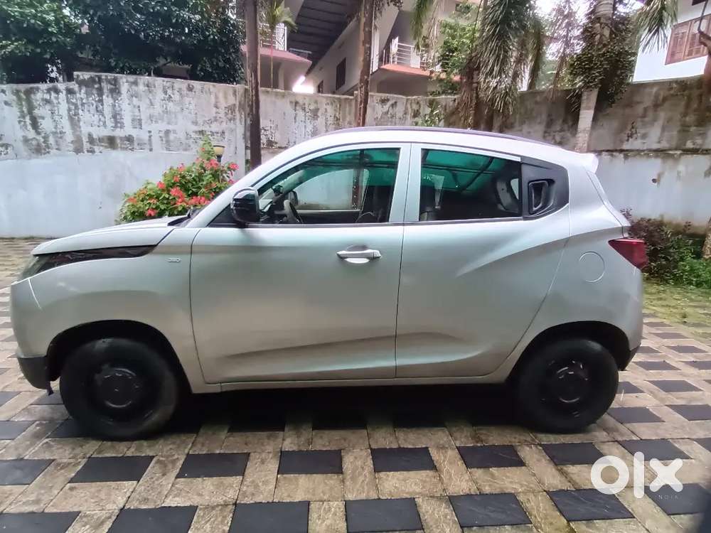 Mahindra Kuv100 Nxt Petrol 2017