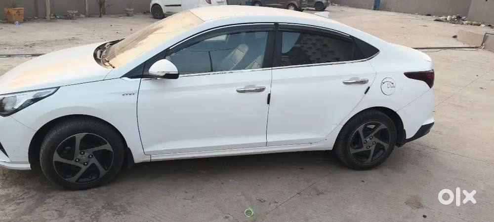 Hyundai Verna 2022 Diesel 65000 Km Driven