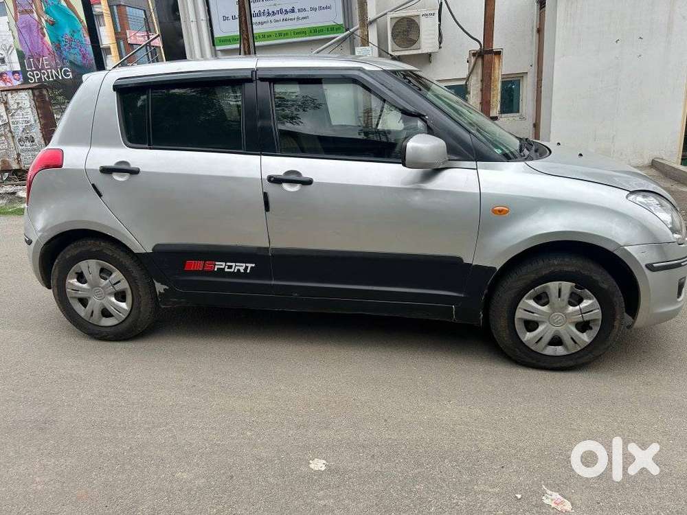 Maruti Suzuki Swift Vxi, 2011, Petrol