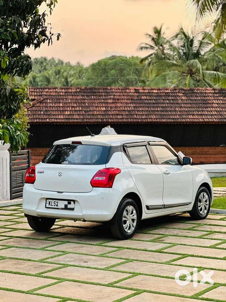 Maruti Suzuki Swift Vxi 2021