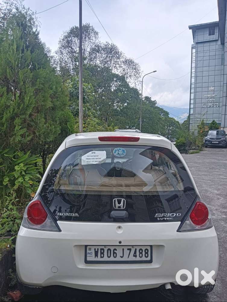 Honda Brio Mt 2012