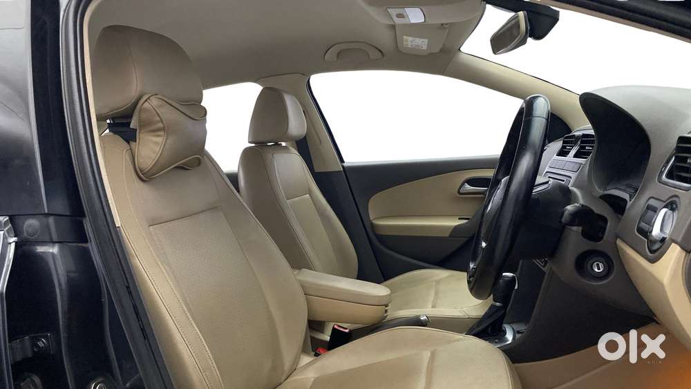 Volkswagen Vento 1.2 Tsi Highline Plus At, 2017, Petrol