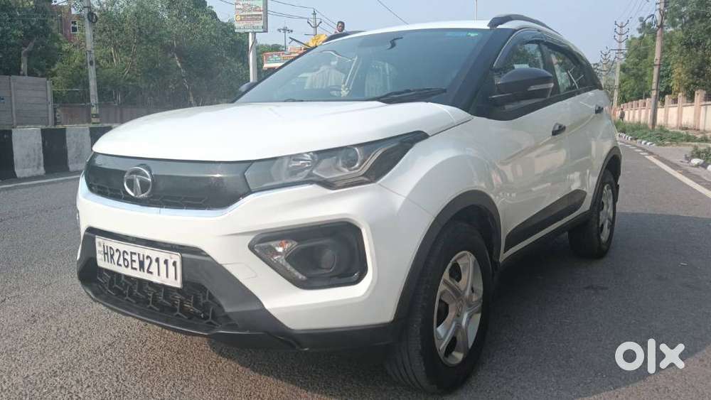 Tata Nexon 1.2 Revotron Xma Amt (s), 2022, Petrol