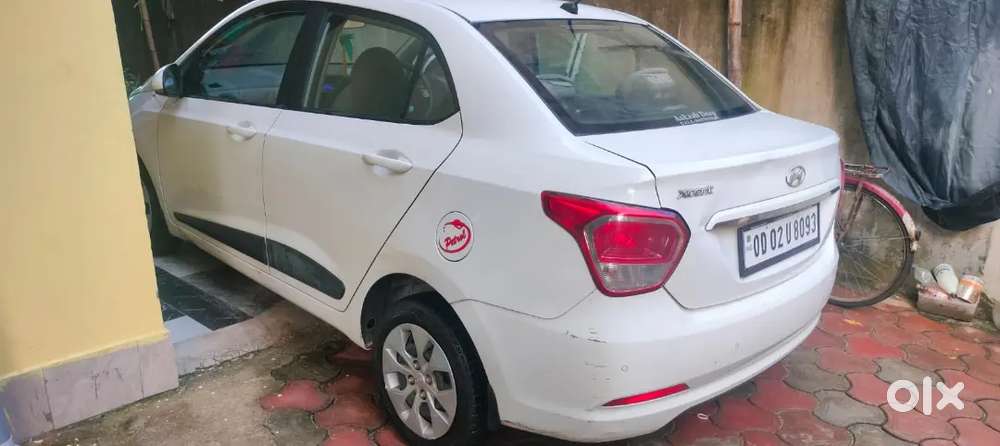 Hyundai Xcent 2015 Model Car