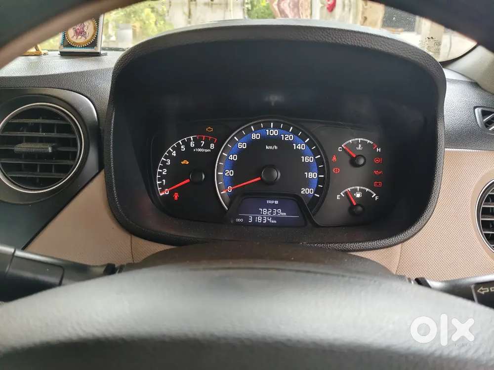 Hyundai Xcent Petrol 2014 Km Driven