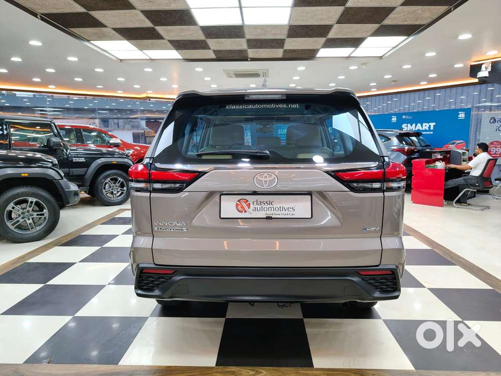 Toyota Innova Hycross 2.0 Vx Hybrid 8 Str, 2024, Electric