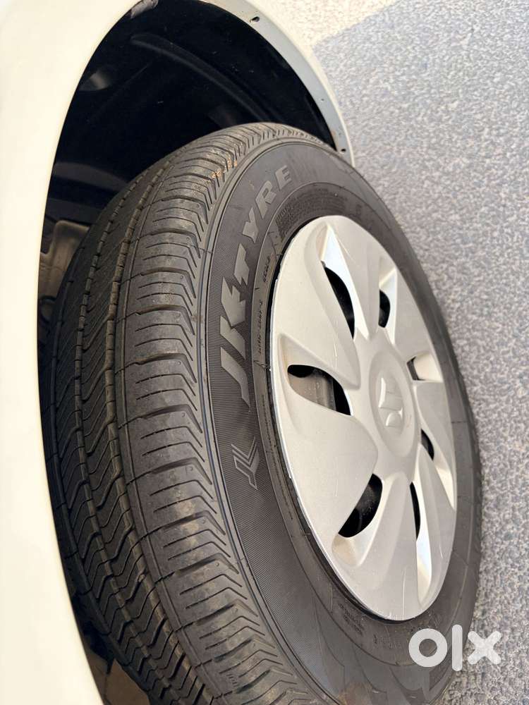 Maruti Suzuki Swift Lxi Option, 2017, Petrol