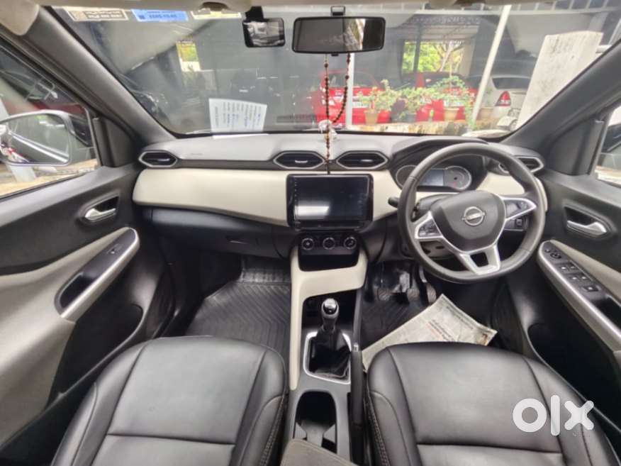 Nissan Magnite 1.0 Xv Executive, 2023, Petrol