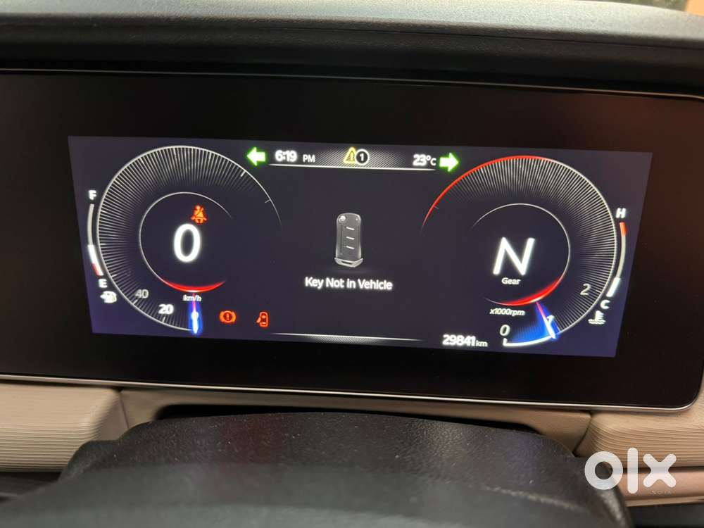 Mahindra Xuv700 2.2 Ax 5 Diesel Mt 7 Str, 2024, Diesel