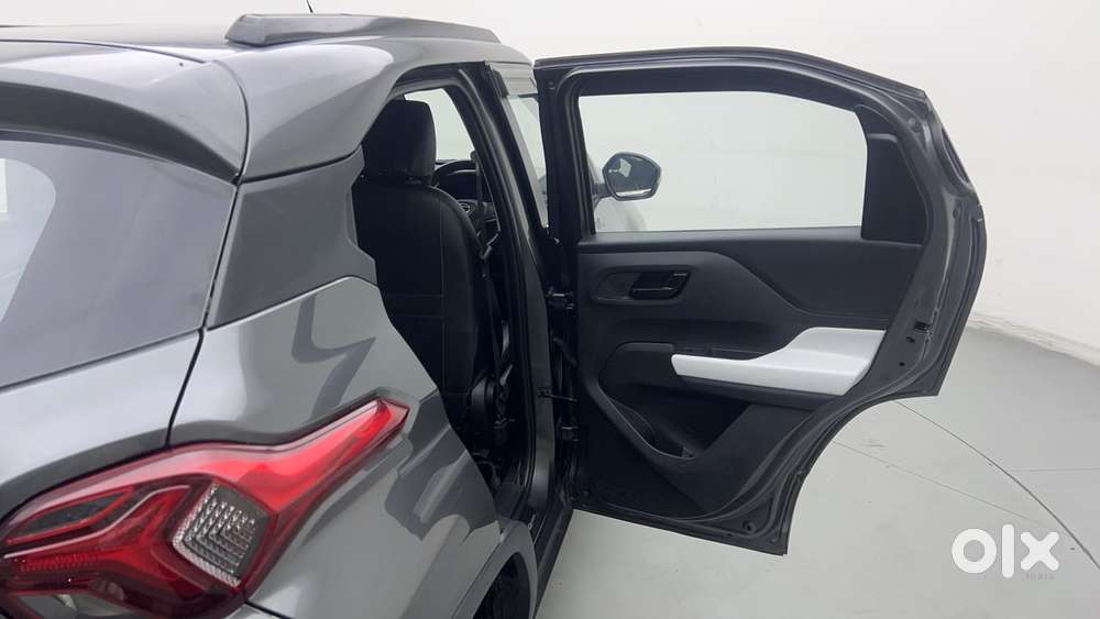 Tata Punch Accomplished, 2022, Petrol