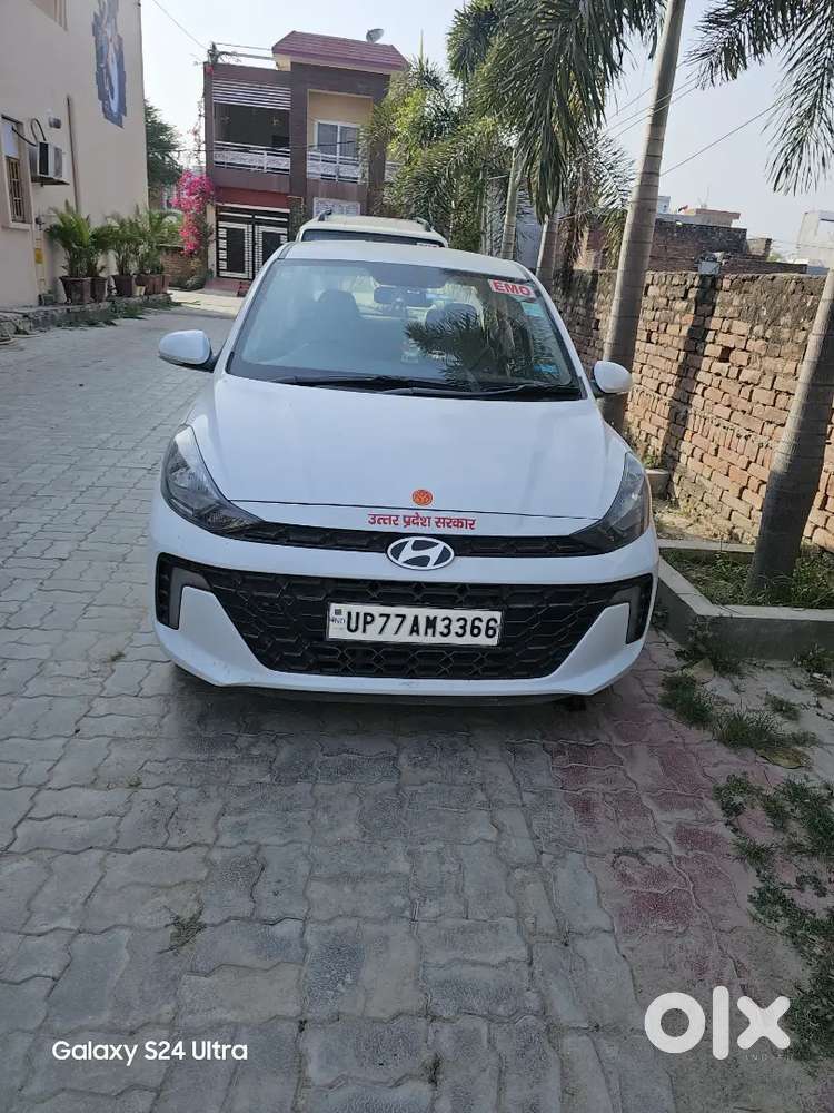 Hyundai Aura 2023 Sx Cng Under Warranty