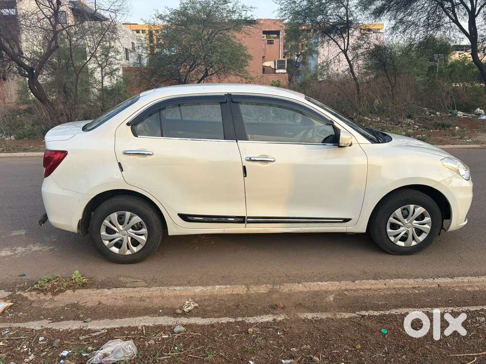 Maruti Suzuki Dzire 1.2 Vxi, 2021, Petrol