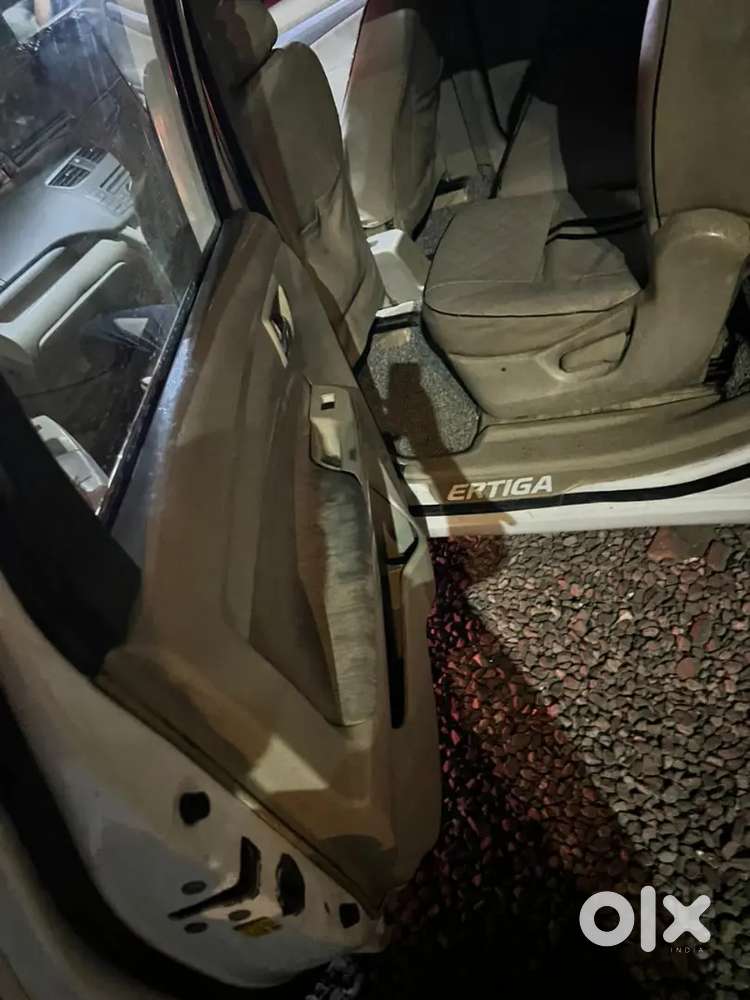 Maruti Suzuki Ertiga 2014 Diesel 800000 Km Driven