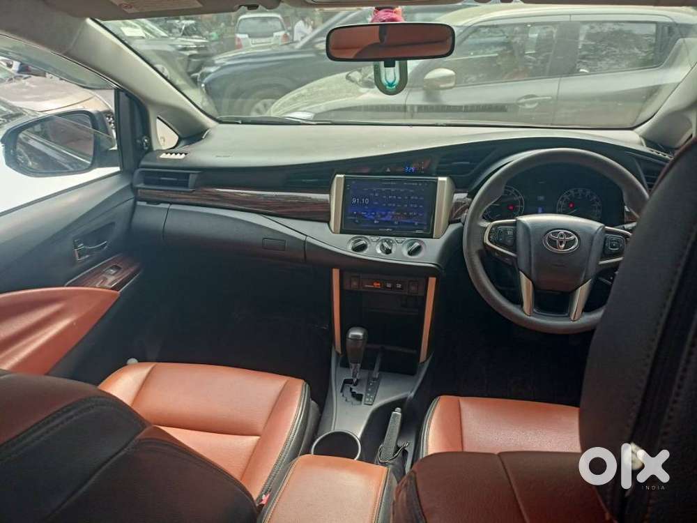 Toyota Innova Crysta 2.7 Gx Limited Edition At 7 Str, 2017, Petrol