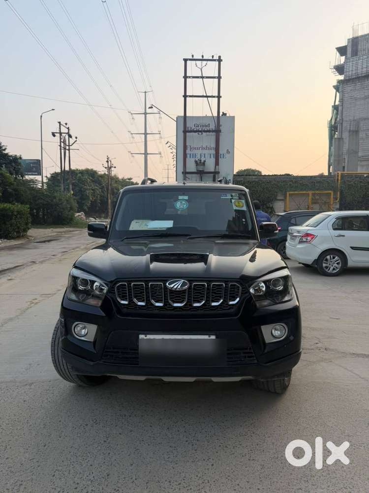 Mahindra Scorpio S9 Diesel Manual 2022 | Black | 85,000 Km | Well Main