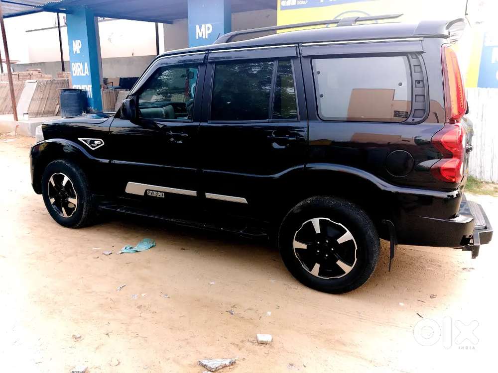 Mahindra Scorpio Classic 2023