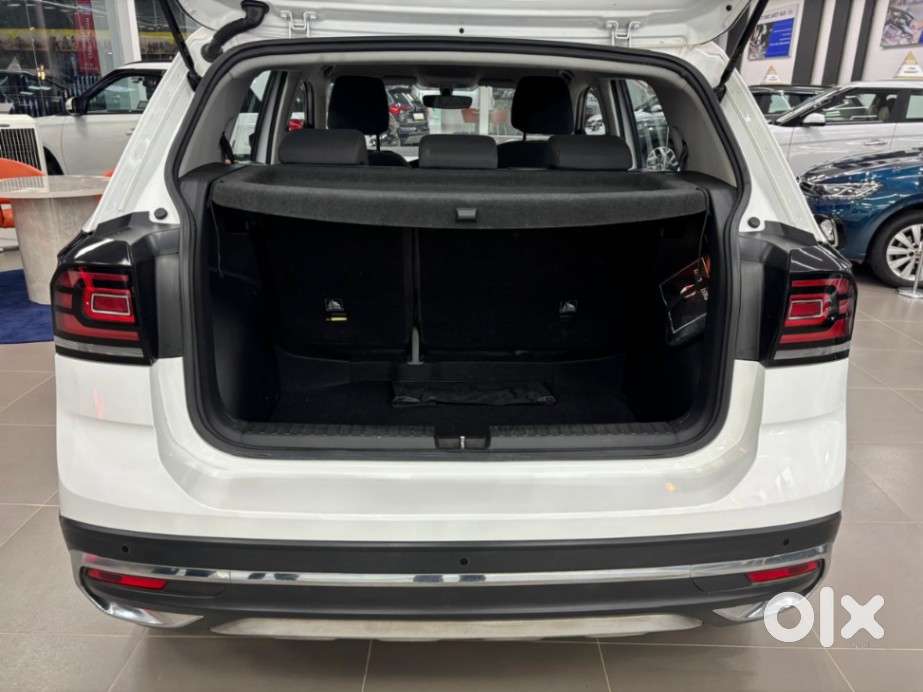 Volkswagen Taigun 1.0 Tsi Highline At, 2023, Petrol
