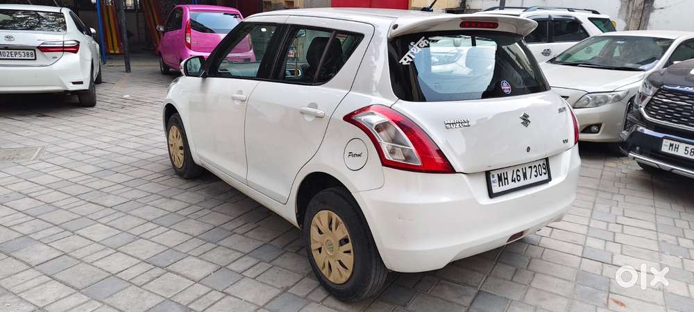 Maruti Suzuki Swift Vxi Abs Bsiv, 2013, Petrol