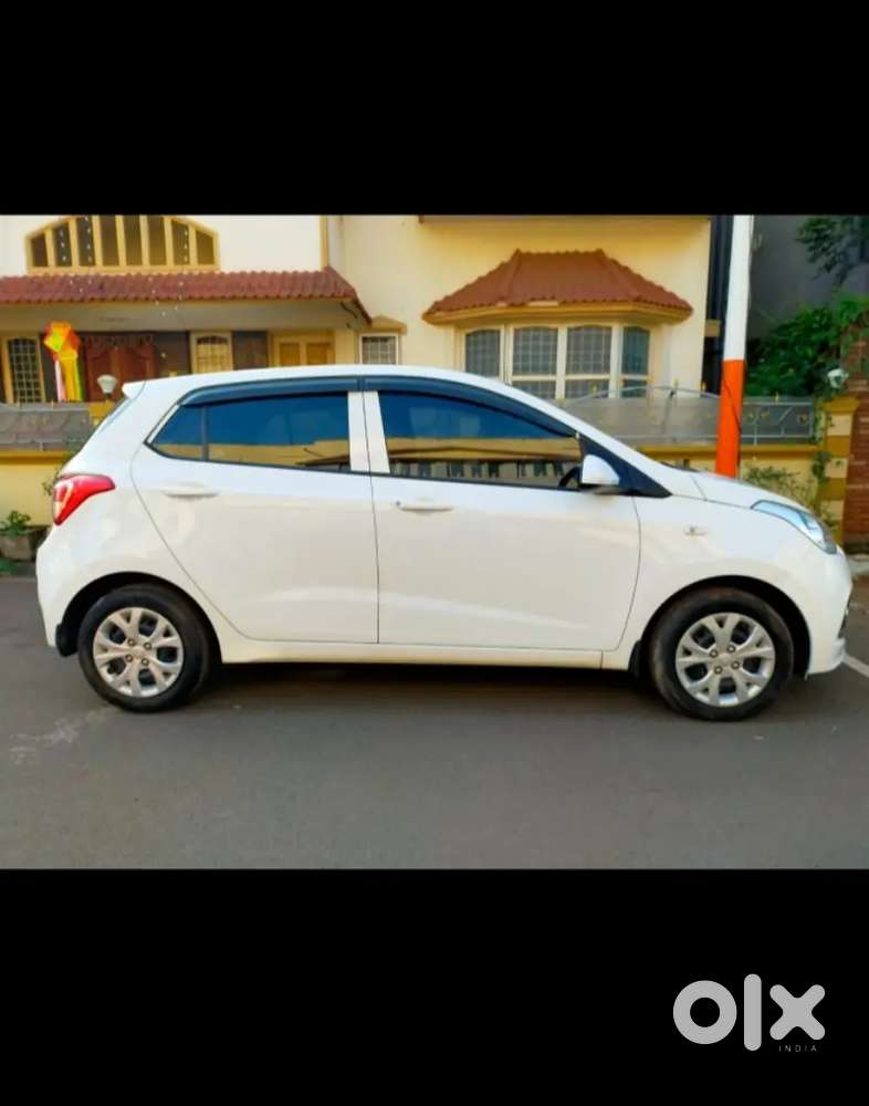 Hyundai Grand I10 2015 Petrol 24000 Km Driven