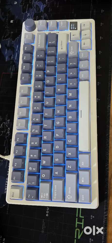 Royal Kludge M75 Keyboard