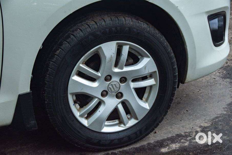 Maruti Suzuki Swift Dzire 1.2 Zxi Bsiv, 2013, Petrol